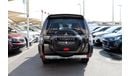Mitsubishi Pajero GLS Mid ACCIDENTS FREE - ORIGINAL PAINT - GCC - MID OPTION - PERFECT CONDITION INSIDE OUT