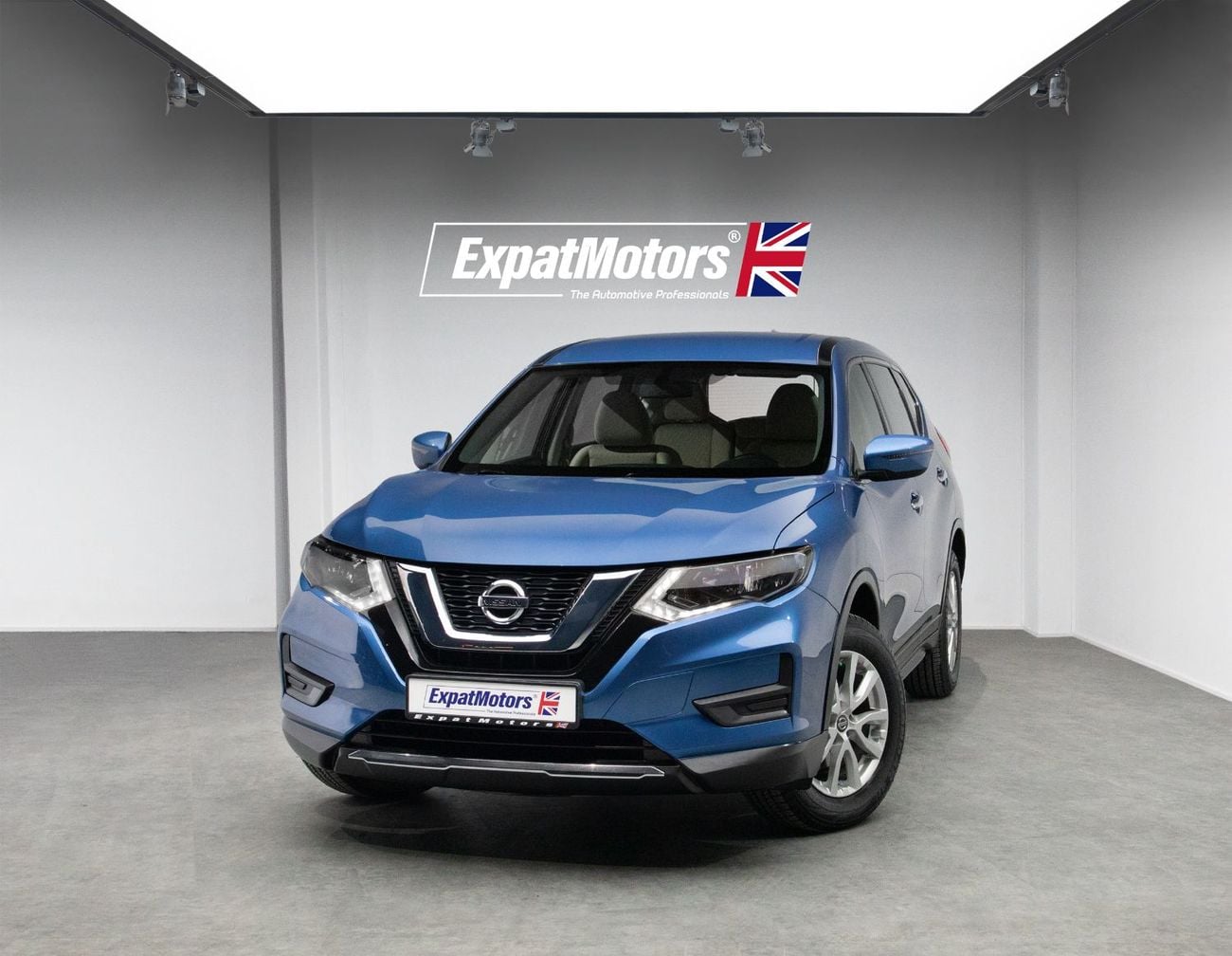 نيسان إكس تريل S 2.5L FWD (5 Seater)