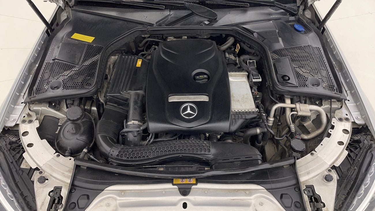 مرسيدس بنز C 200 AMG SPORT PACKAGE 2 | بدون دفعة مقدمة | اختبار القيادة في المنزل