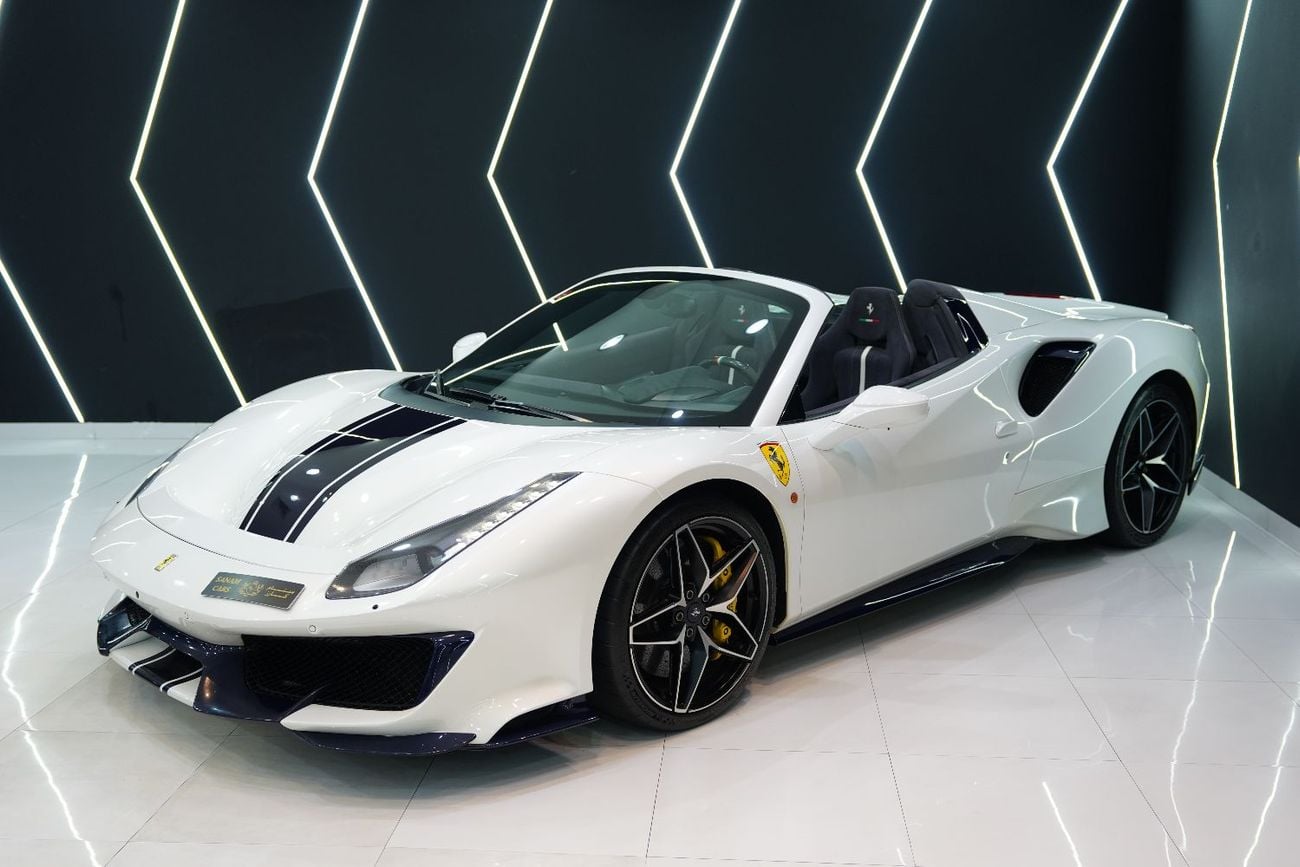 فيراري 488 بيستا سبايدر Atelier Ferrari, Apple CarPlay, JBL Audio, Special Exterior Carbon Pack, Al Tayer Warranty + Service