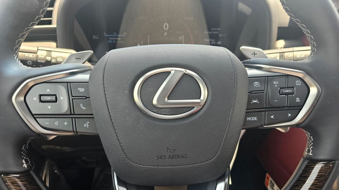 Lexus LX600 SIGNATURE 3.5L, 6-cyl 24 Valve DOHC Turbocharger 7 SEATER 2026
