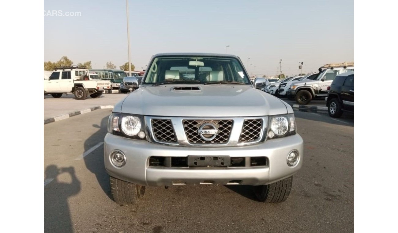 Nissan Patrol NISSAN PETROL RIGHT HAND DRIVE (PM1002)