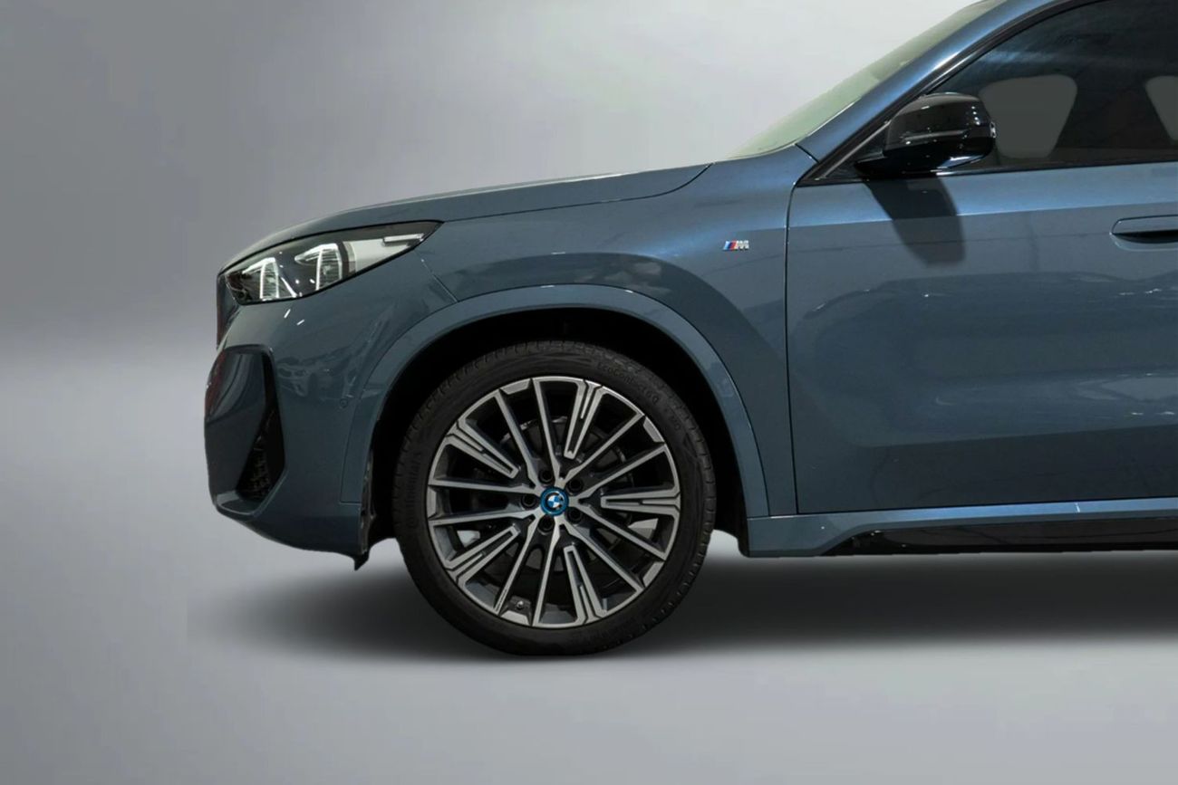 BMW iX1 30e M-Sport