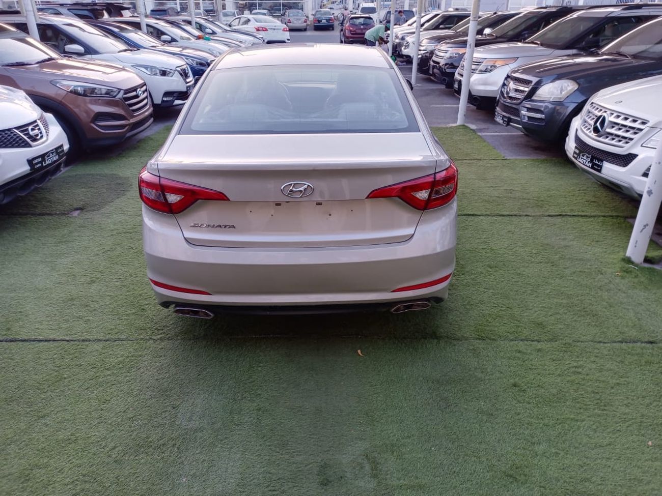 Hyundai Sonata SE 2.4L