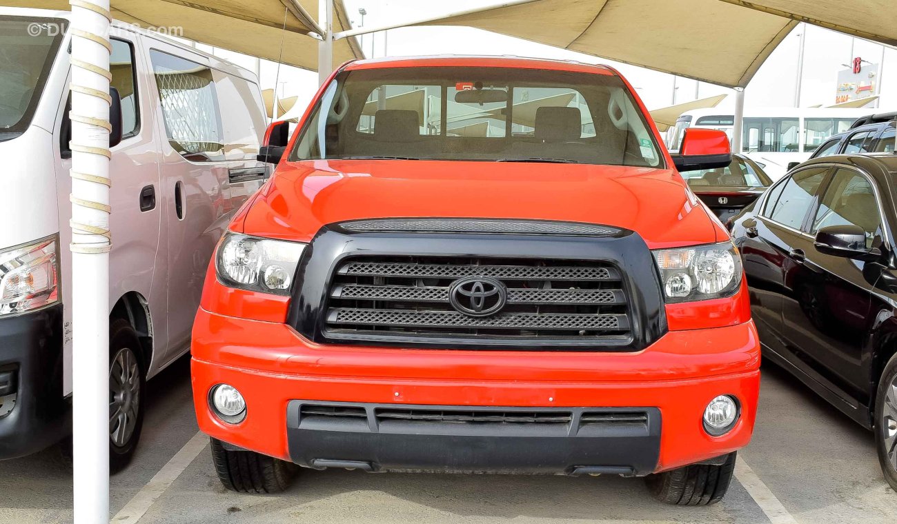 Toyota Tundra 5.7L V8 SR5 TRD