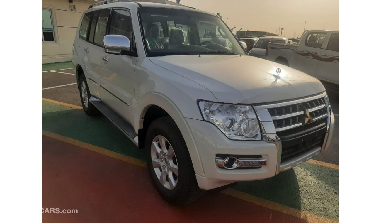 ميتسوبيشي باجيرو Mitsubishi Pajero LEFT HANDED