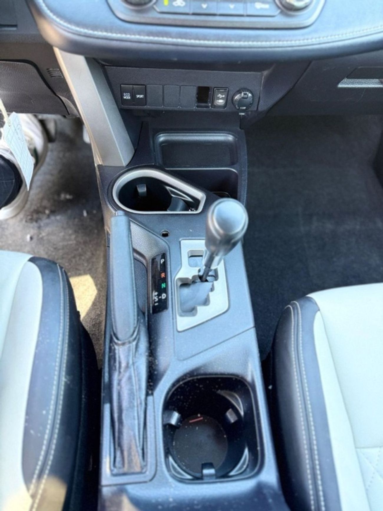 Toyota RAV4 Adventure sunroof,leather,