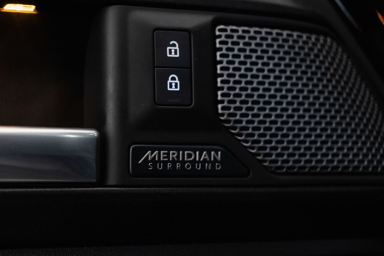 لاند روفر ديفندر 110 X P525 5.0L