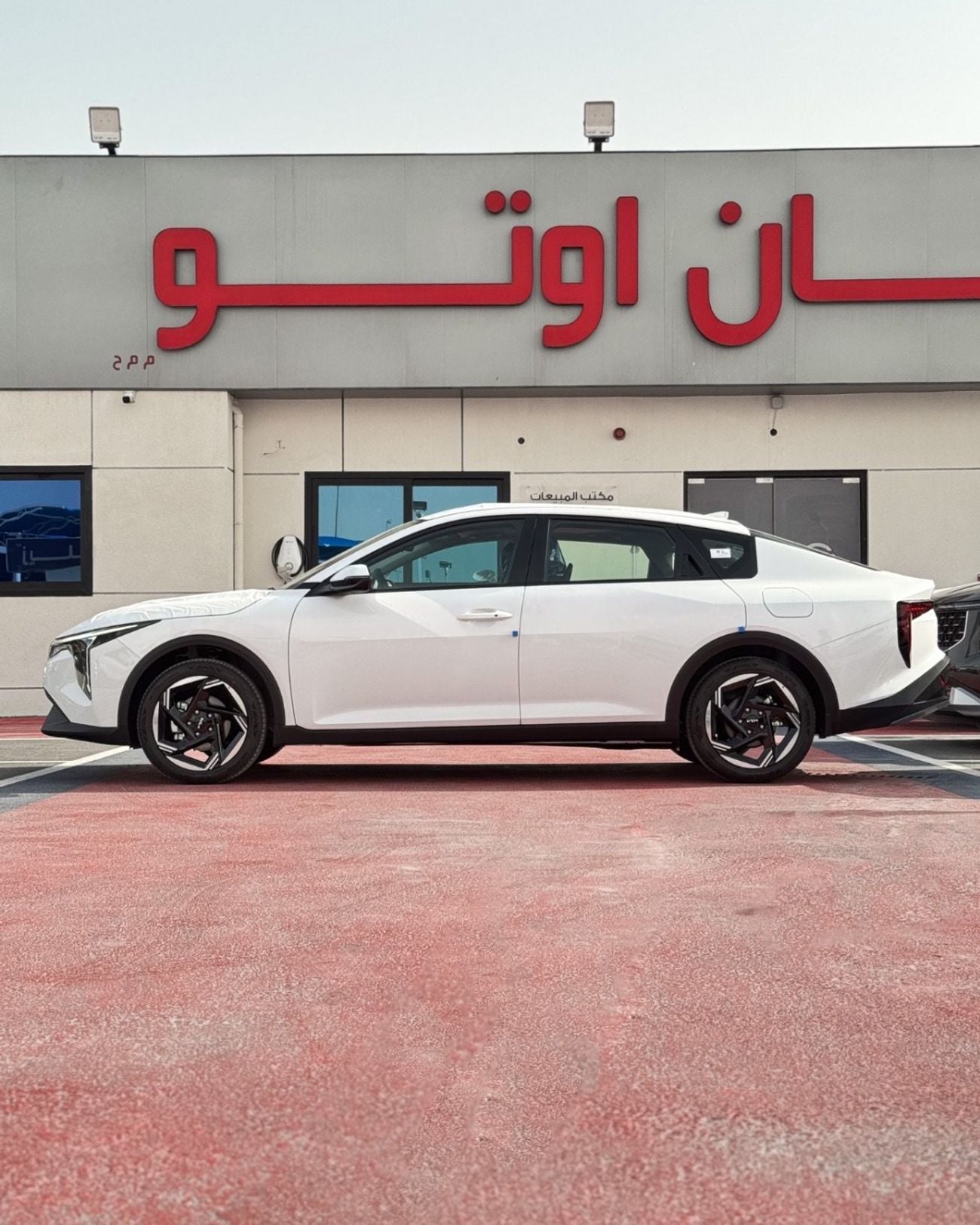 كيا K4 LX