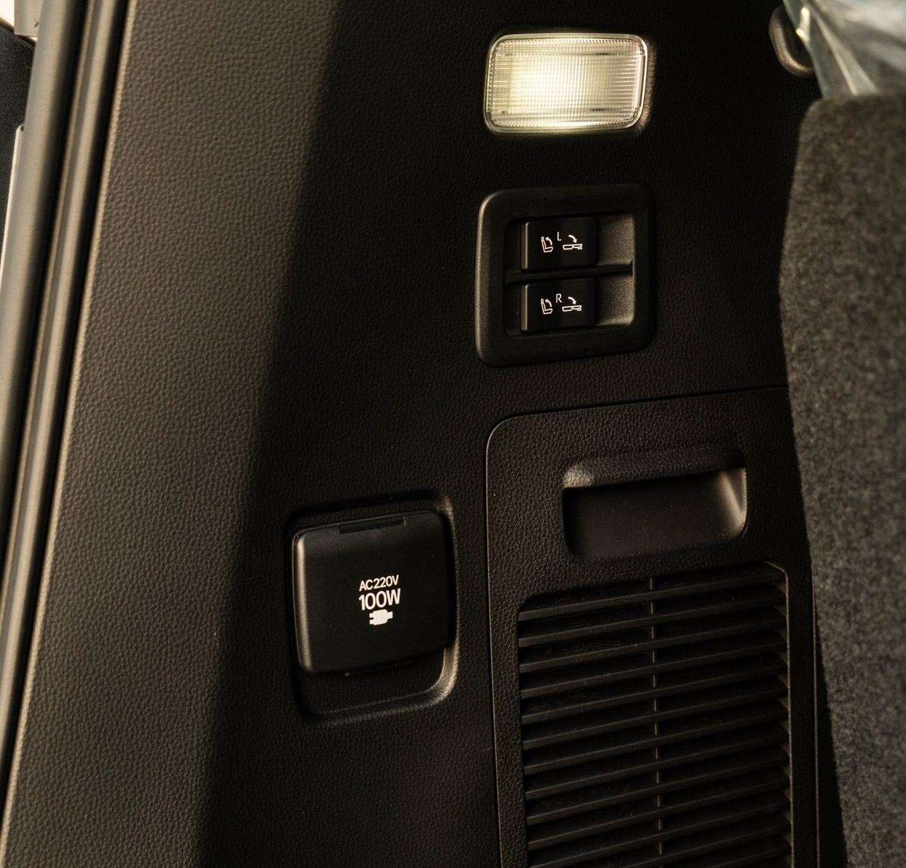 تويوتا لاند كروزر LC VXR 3.3 Diesel || 2025