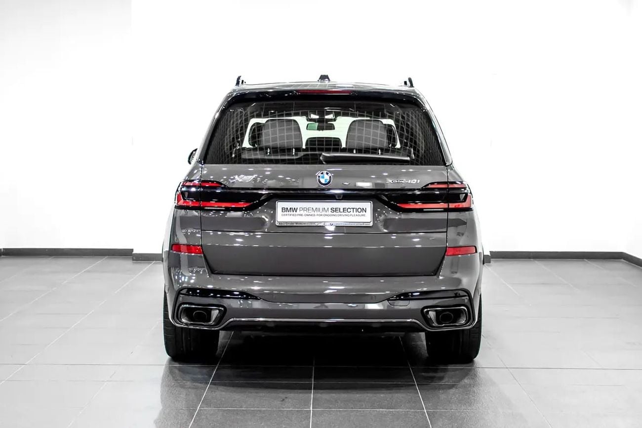 BMW X7 xDrive40i Luxury M Sport Package 7 Seats