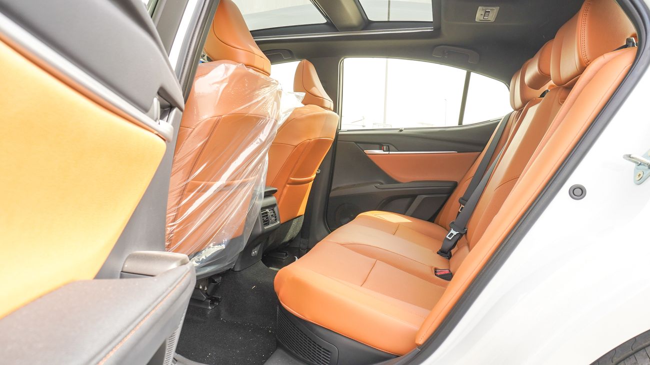 Toyota Camry LIMITED  HEV 2.5L Hybrid