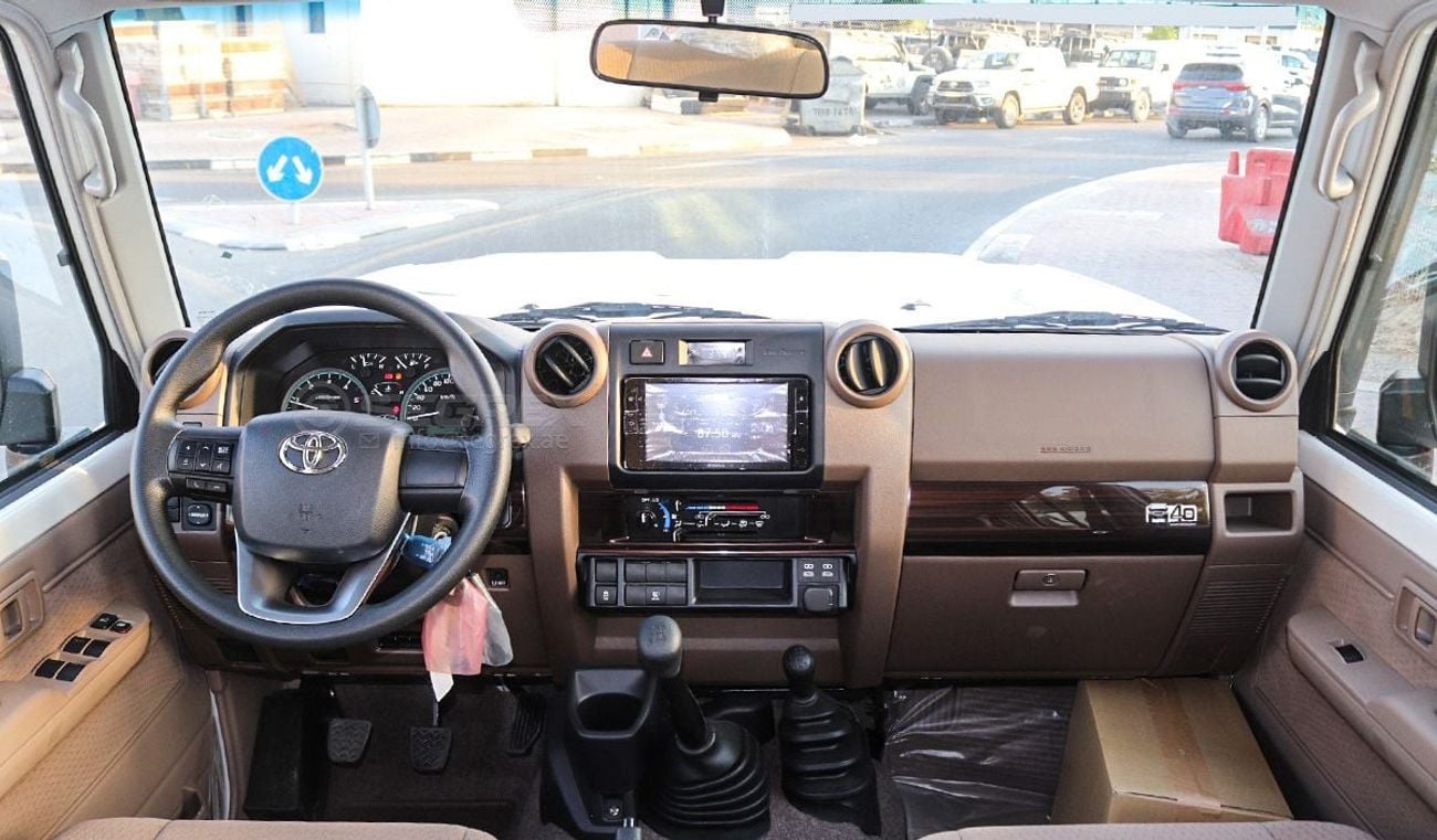 تويوتا لاند كروزر 70 2025 Model Toyota Land Cruiser Hardtop LC76, 2.8L Diesel 4WD 5M/T