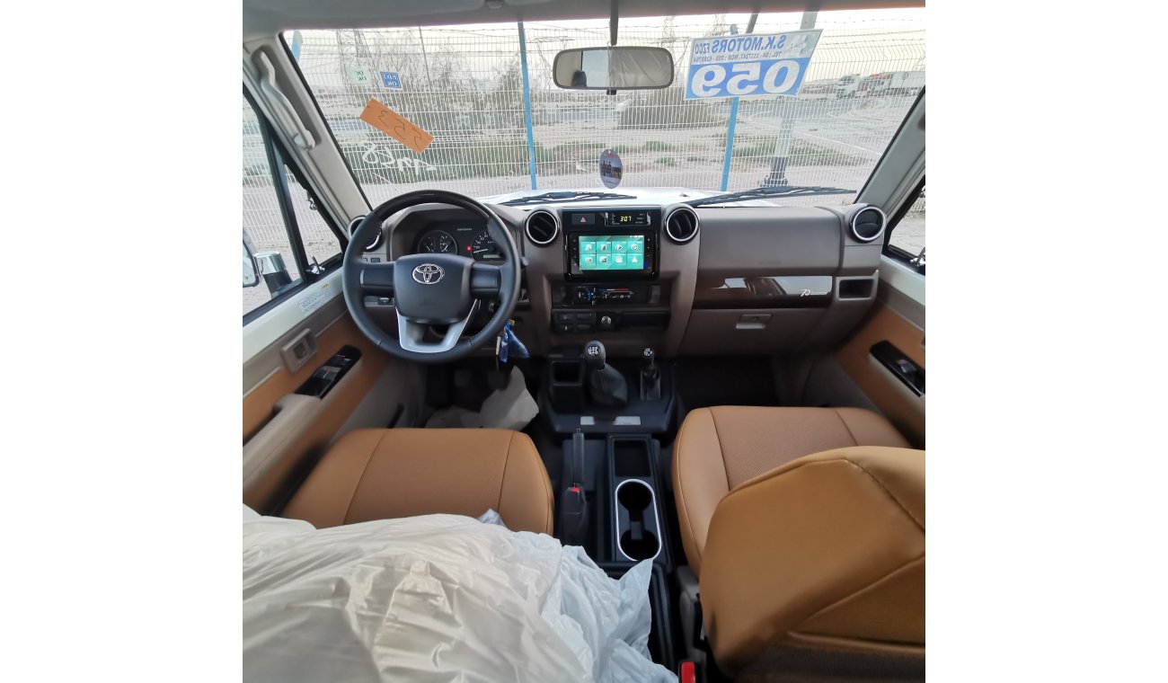 Toyota Land Cruiser Hard Top 4.0L Petrol, M/T,  Alloy Rims, DVD Camera ,Leather Seats, Diff Lock, 4WD (CODE #  LC71MT)