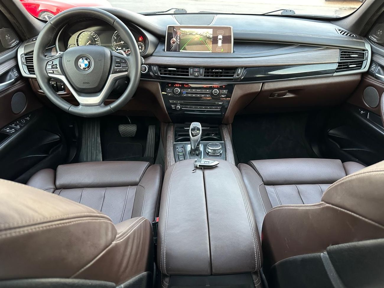 بي أم دبليو X5 50i لاكجري