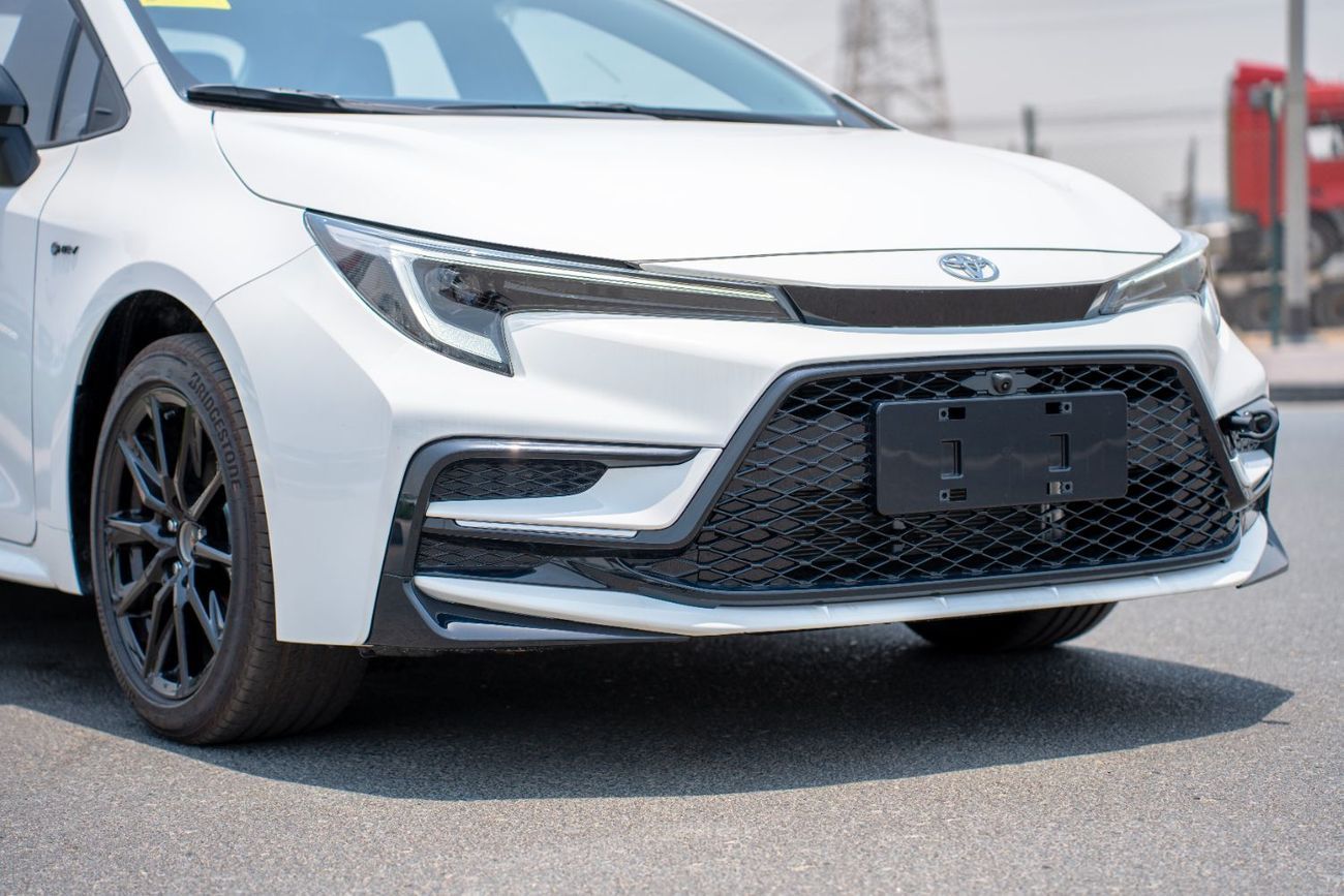 تويوتا ليفين تويوتا ليفين سبورت 2025 النسخة السوداء 1.8 لتر هجين