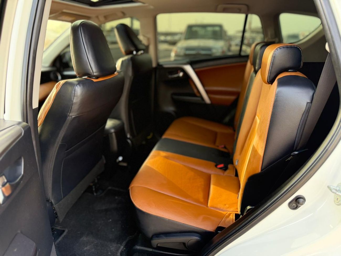 تويوتا راف ٤ VX.R GCC