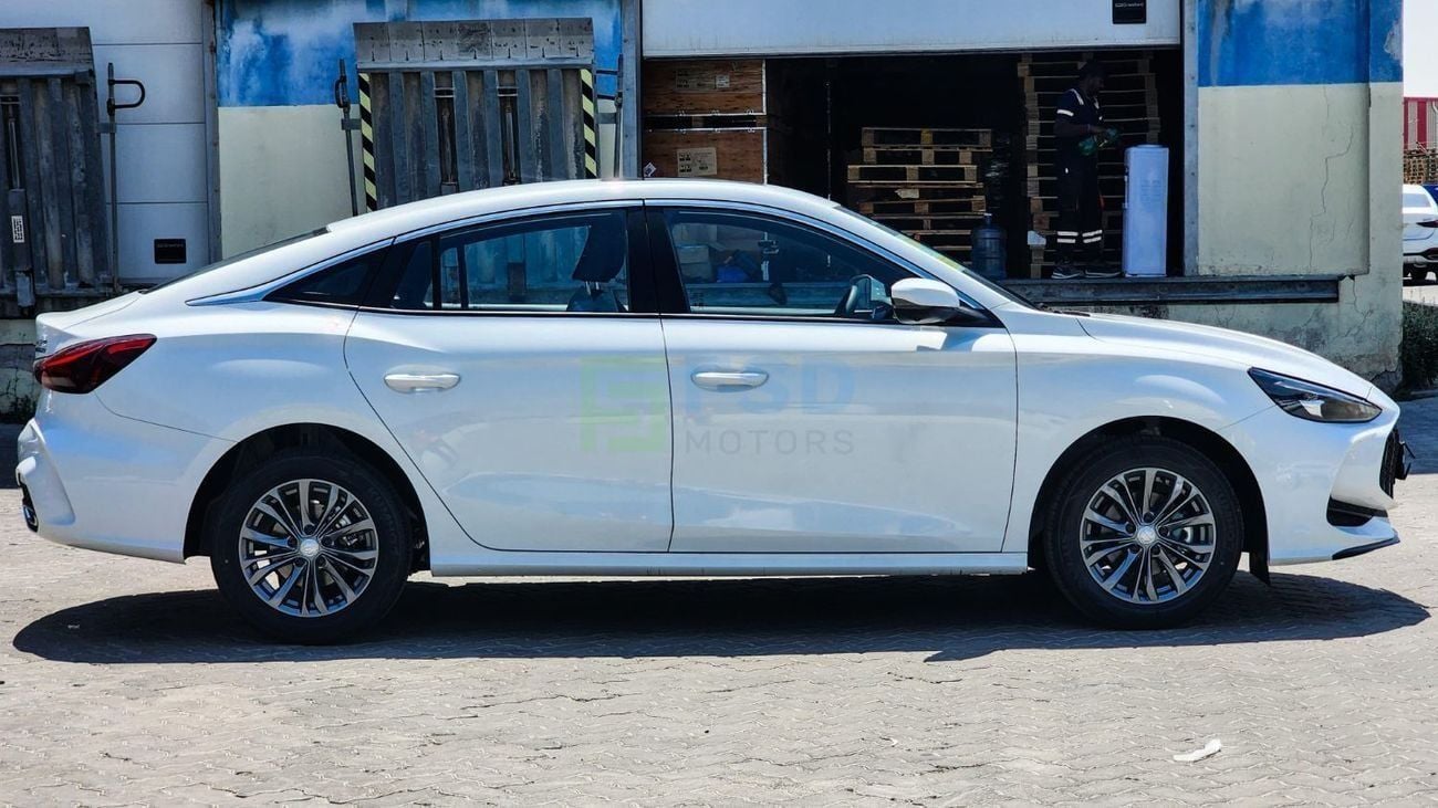 MG 5 MG5 1.5L 2WD 180DVVT Luxury MY-2025