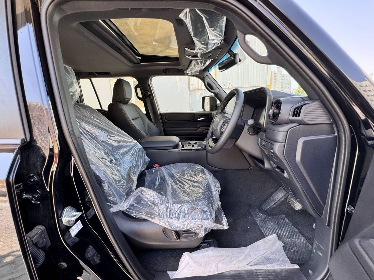 تويوتا برادو 2025 TOYOTA PRADO AR RIGH HAND DRIVE HIGH 2.8D 7-SEATS BRAND NEW 0KM (FOR EXPORT)