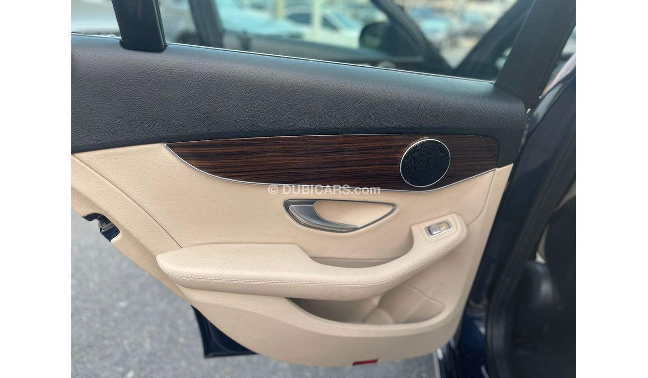 Mercedes-Benz C 300 Luxury