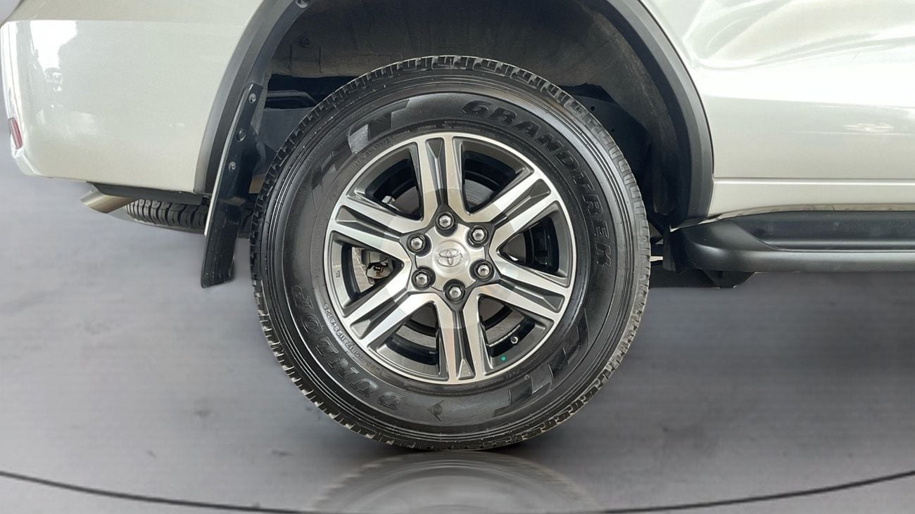 Toyota Fortuner 4.0 4WD AUTO 7STR GXR RA/RB | Guaranteed Warranty | 0 Down Payment
