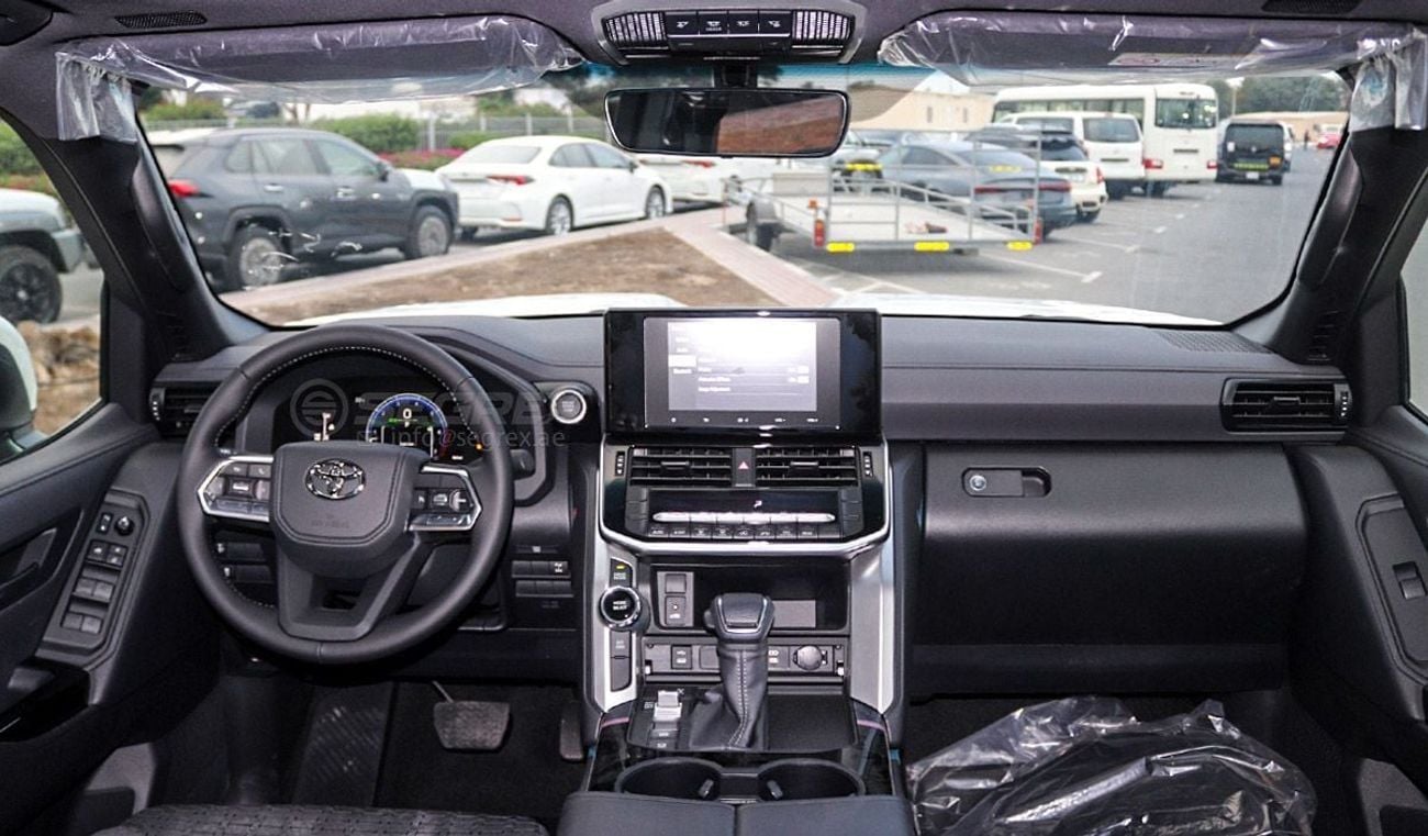 تويوتا لاند كروزر 2026 Model Toyota Land Cruiser (LC300) GXR, 3.5L Petrol 4WD 10A/T