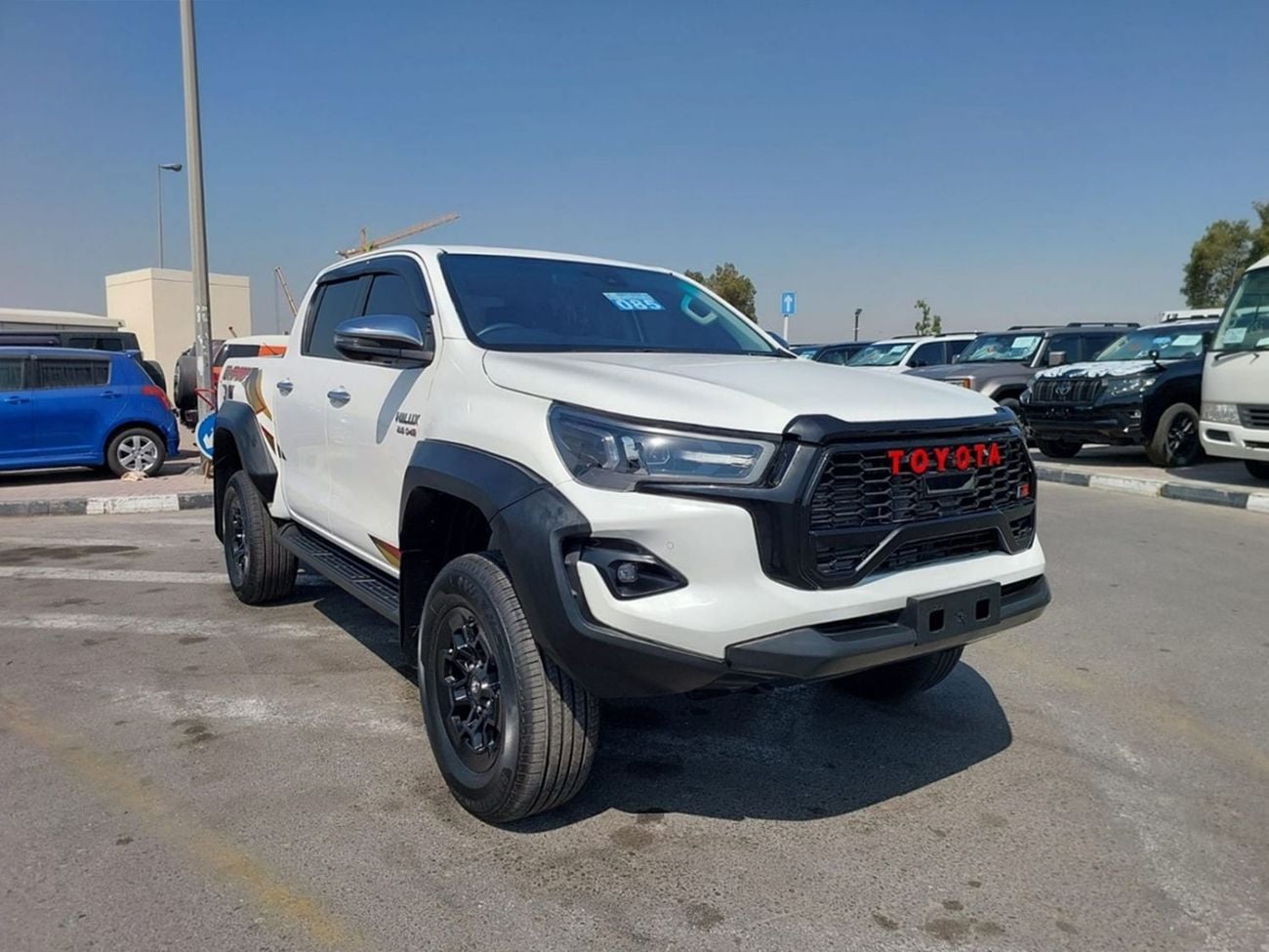 Toyota Hilux (RAMADAN OFFER) TOYOTA HILUX PICKUP RHD 2023 MODEL 2.8 L DIESEL AUTOMATIC(PM85171)