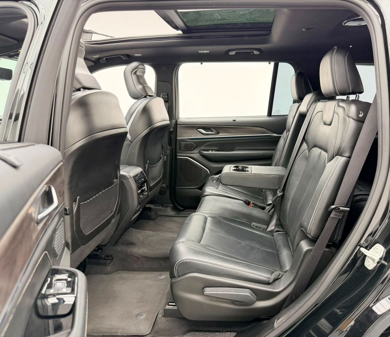جيب جراند شيروكي L 2023 Jeep Grand Cherokee L Overland, Jeep Warranty + Service Contract, Full Jeep Service History, GC