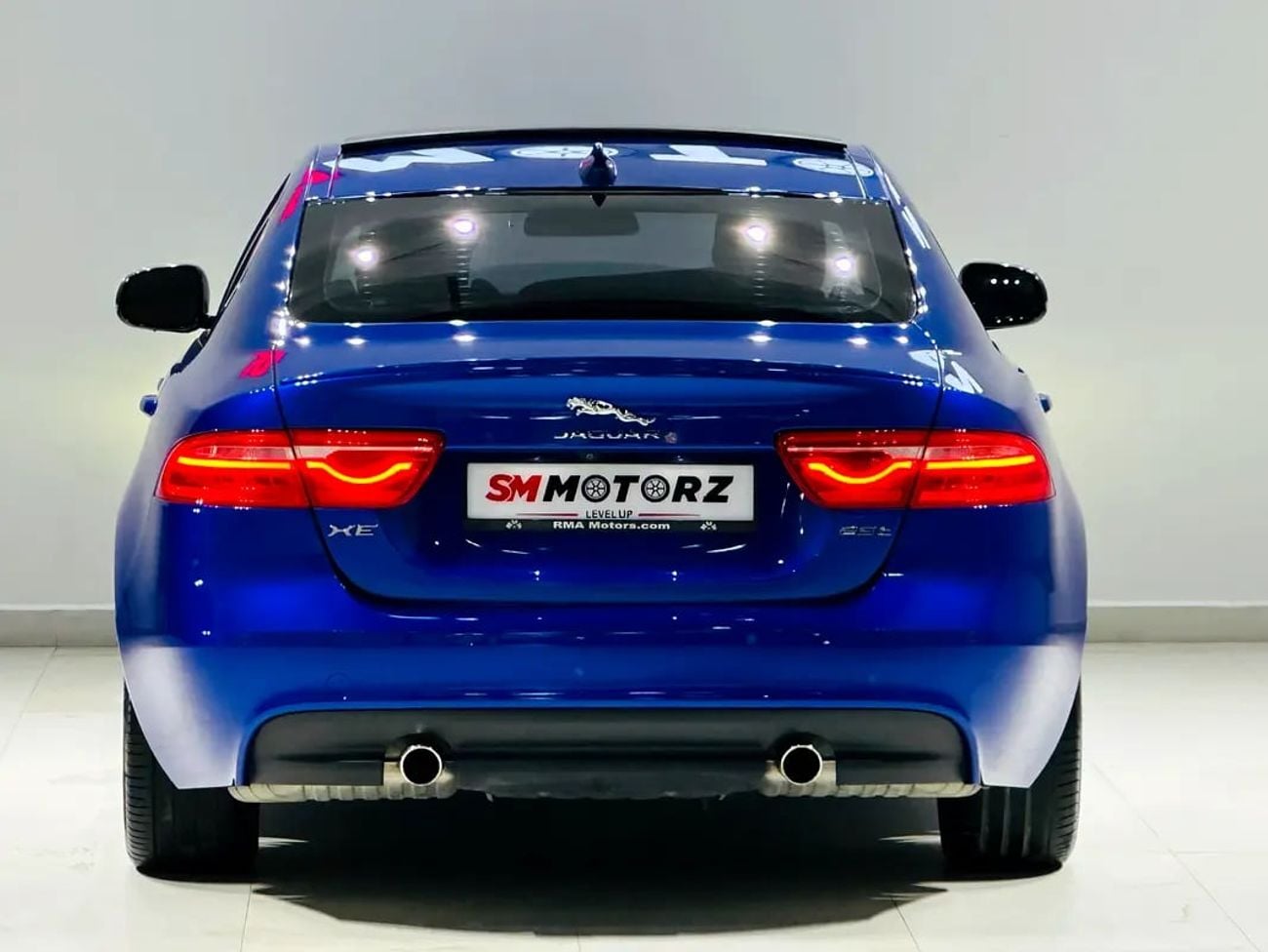 Jaguar XE R-SPORT