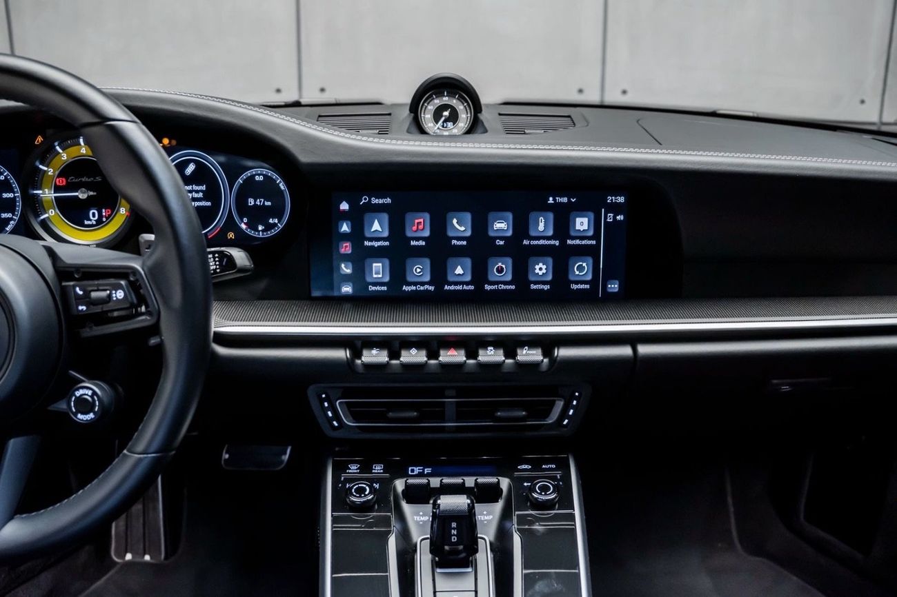 بورش 911 Turbo S 3.8L (640 HP) Coupe