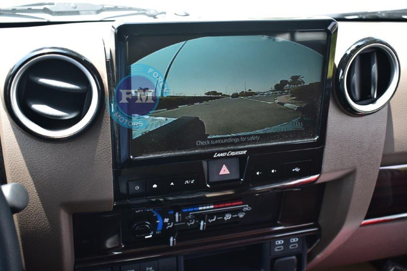 تويوتا لاند كروزر بيك آب 79 Double Cab 40th Anniversary LX-Z 2.8L Diesel Automatic