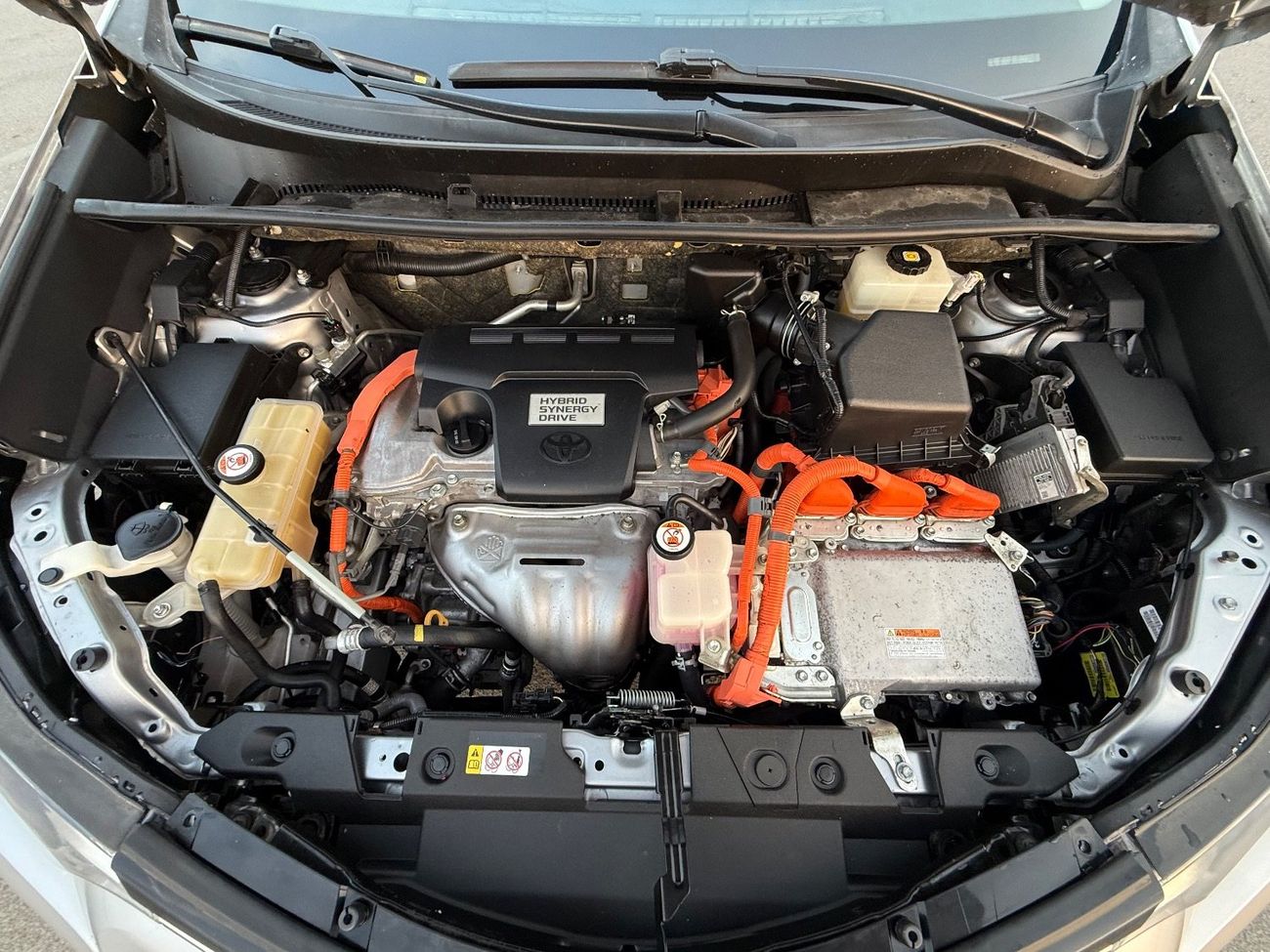 تويوتا راف ٤ LE 2.5L (219 HP)