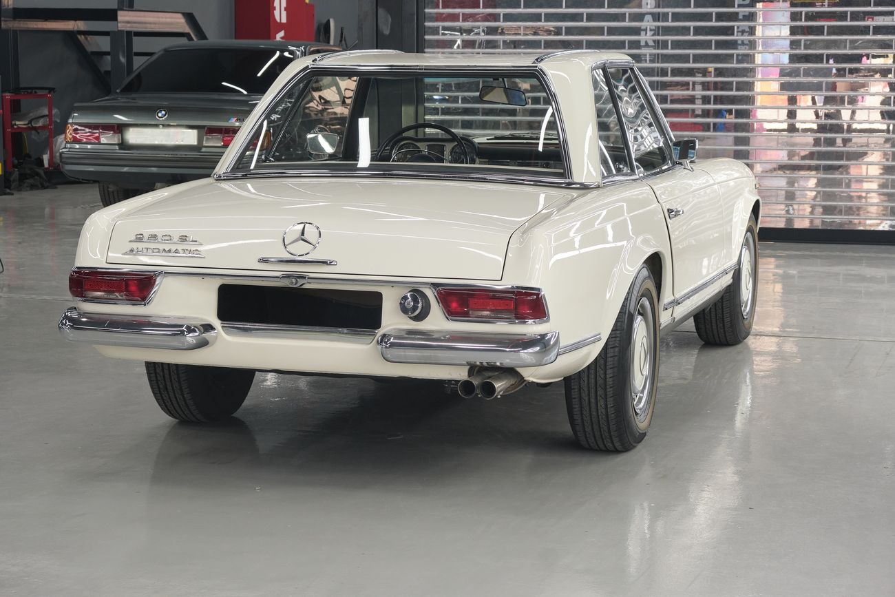 Mercedes-Benz 280 SL
