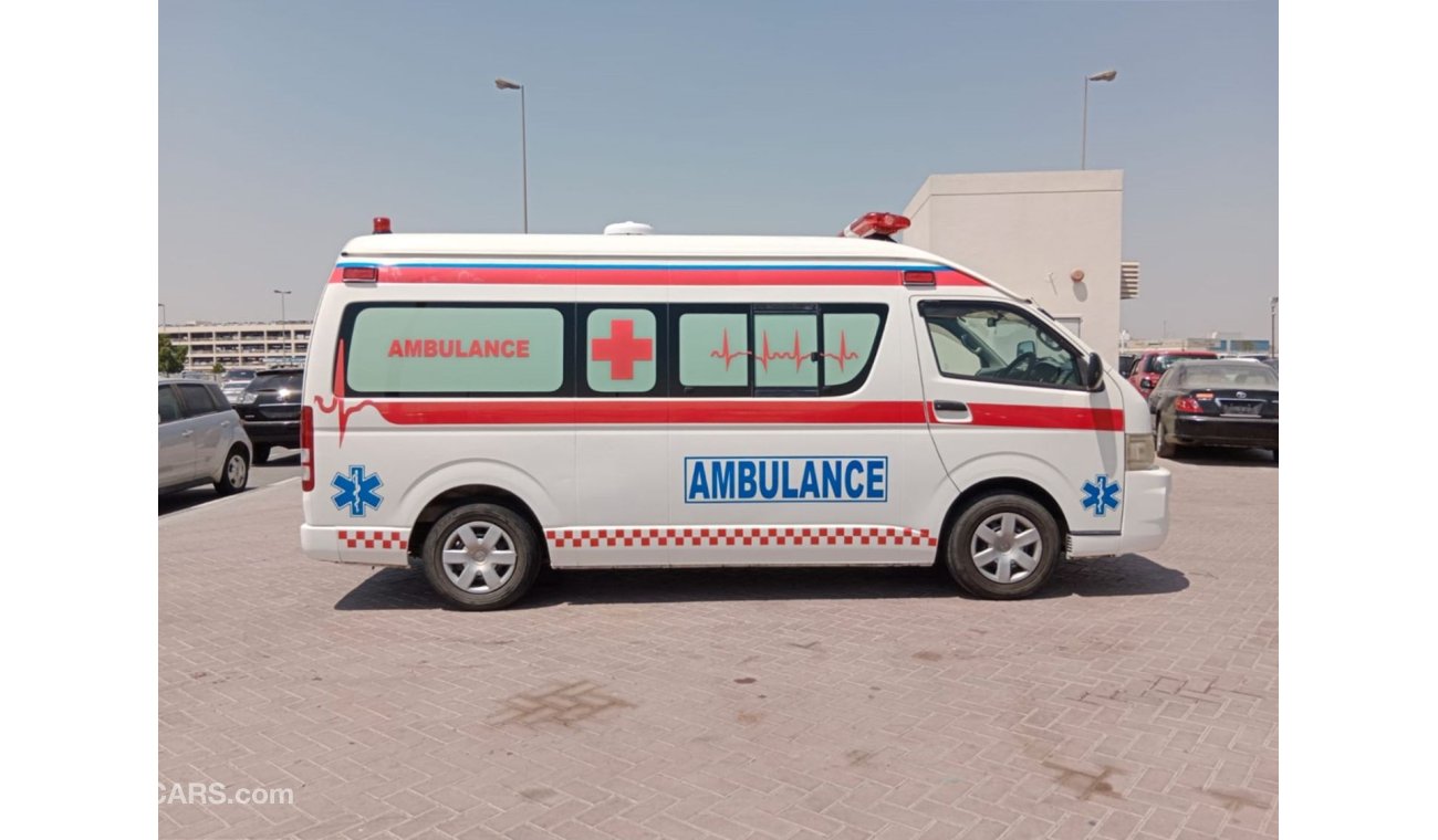 تويوتا هاياس TOYOTA HIACE AMBULANCE RIGHT HAND DRIVE (PM1293)