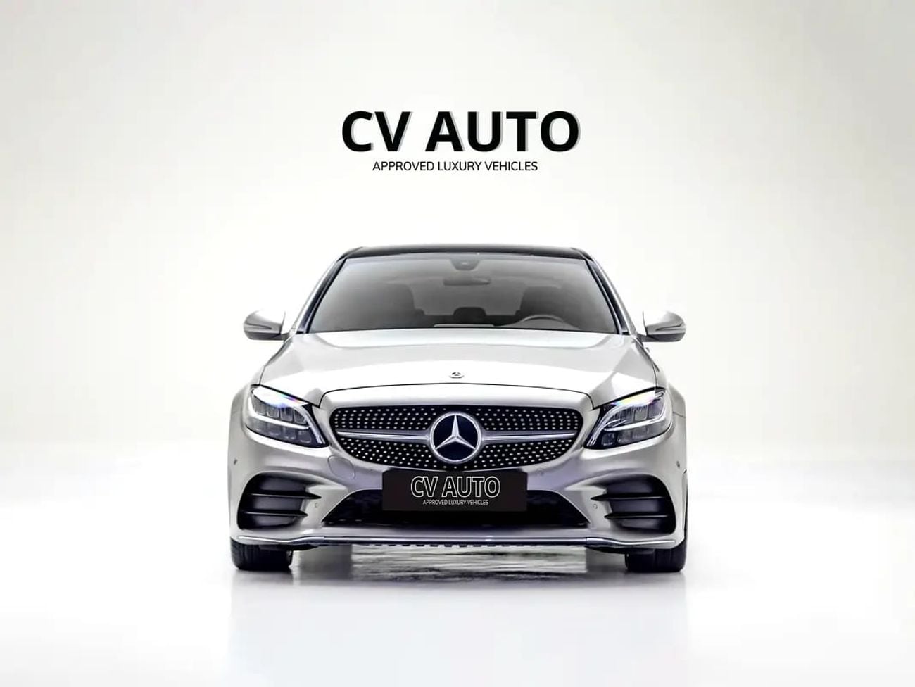 Mercedes Benz C200 C200 | GCC Specification | Silver Exterior | Luxury Sedan