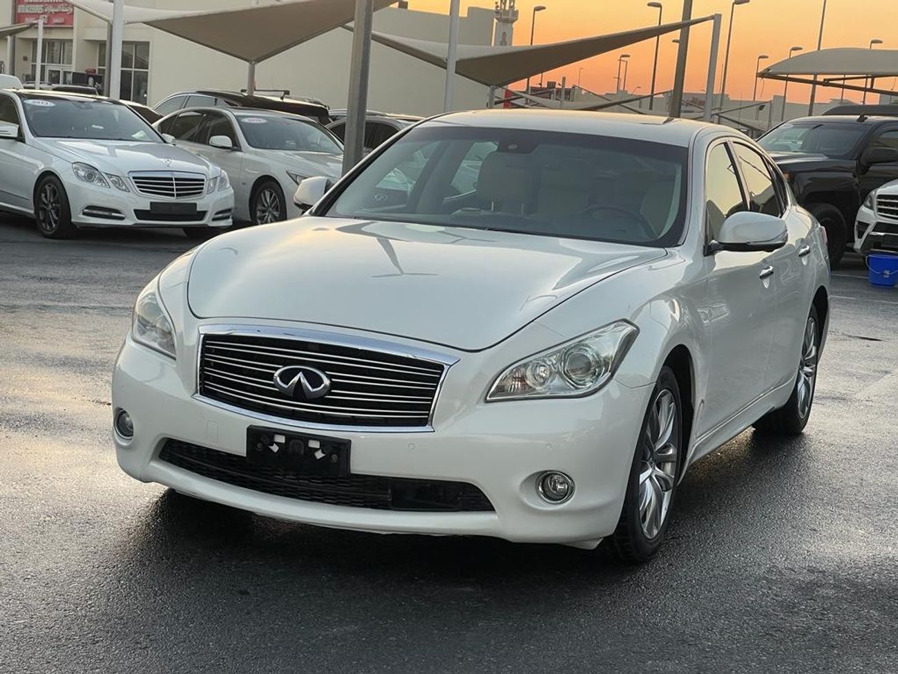 Infiniti Q70 Luxury Infiniti Q70_Gcc_2017_Excellent_Condition _Full option