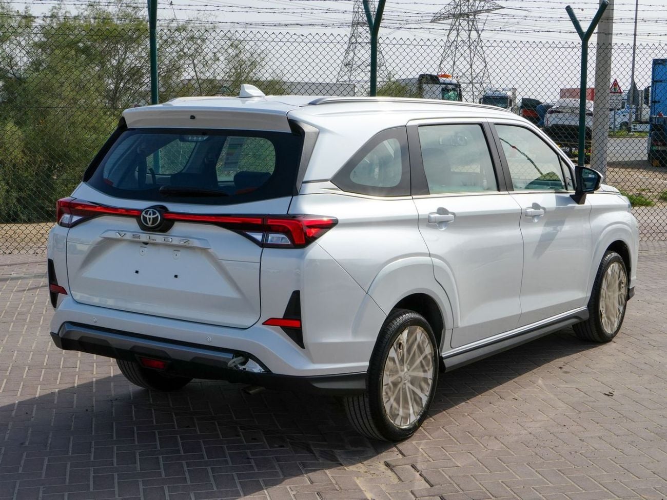 Toyota Veloz 2025 TOYOTA VELOZ 1.5L GCC BRAND NEW 0KM