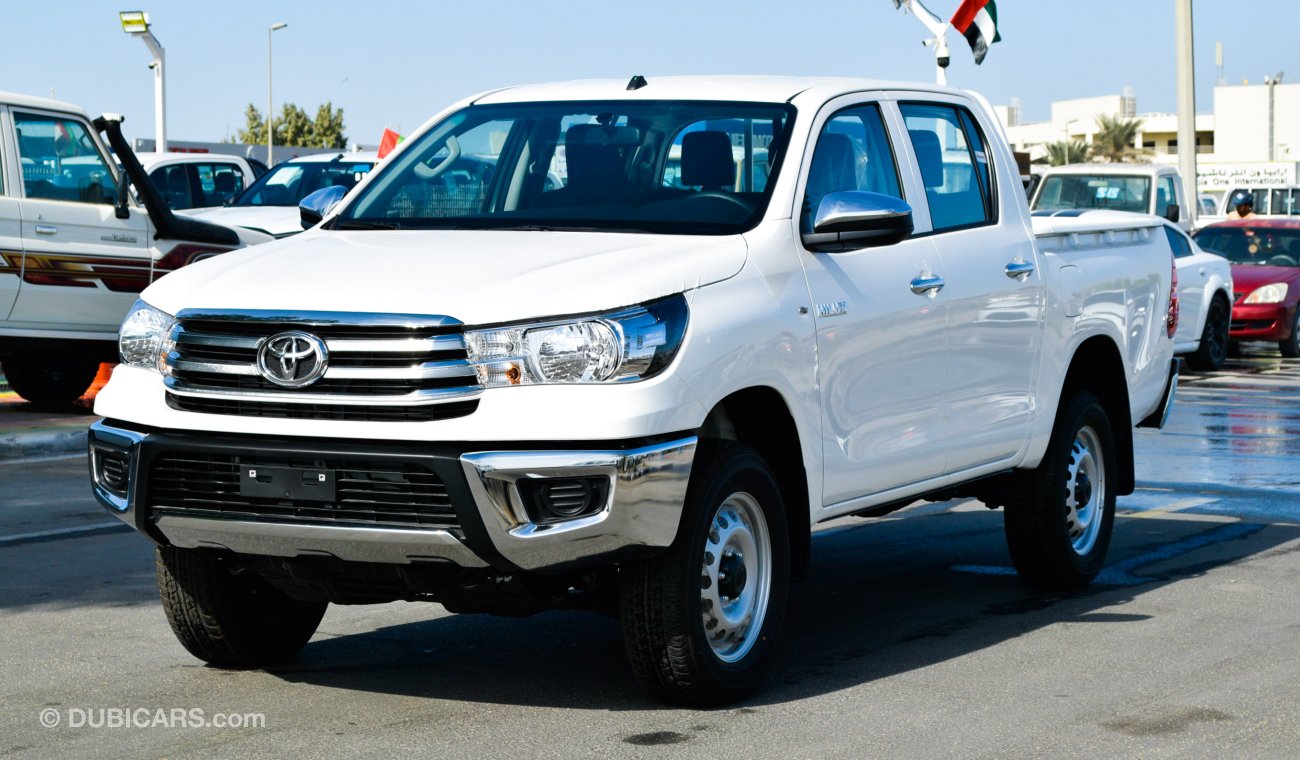 تويوتا هيلوكس 2.4L Diesel 4WD M/T