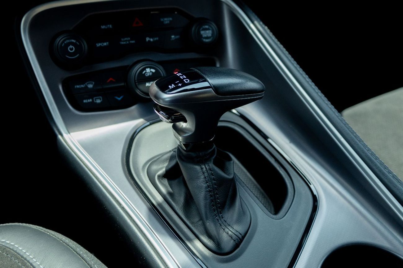 Dodge Challenger R/T Plus 5.7L (372 HP)