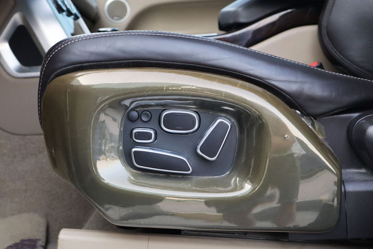 Land Rover Range Rover Vogue SE 5.0L