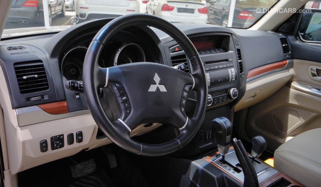 Mitsubishi Pajero GLS 3.5