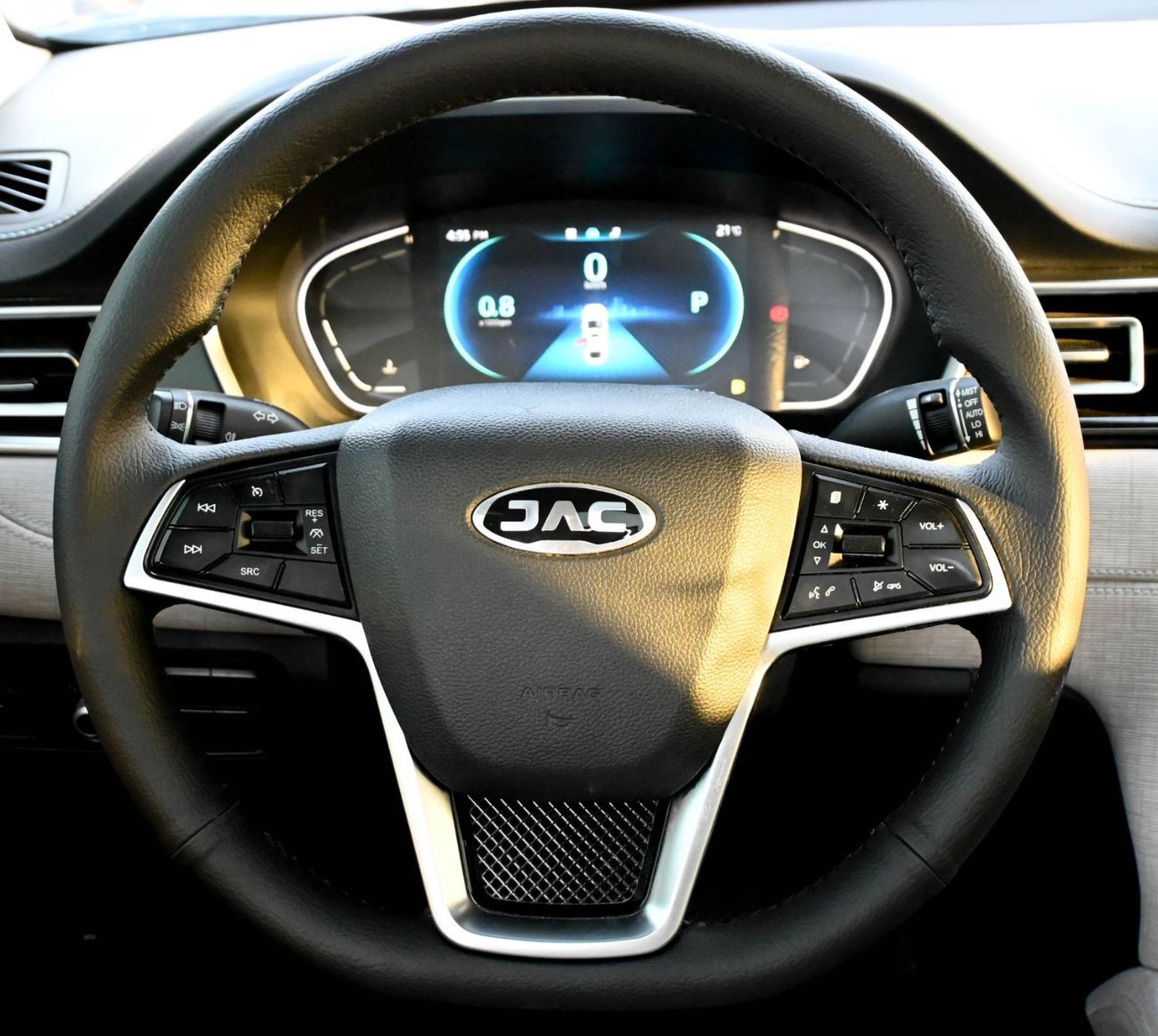 JAC J7 JAC J7 - 2023 - Turbo - GCC - Full option - Accident-free - 1.5L - Excellent condition