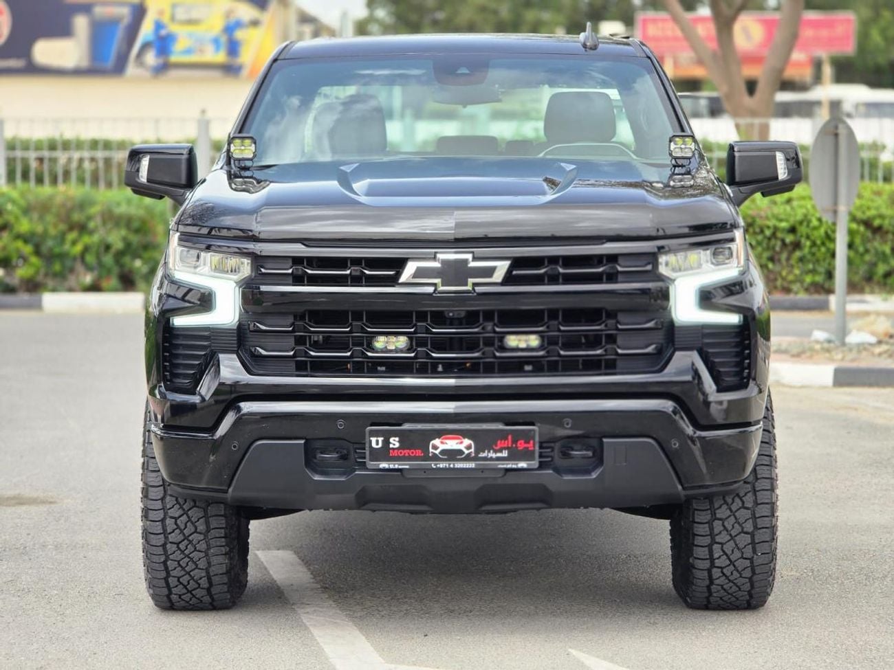 Chevrolet Silverado 5.3 V8 LT DOUBLE CABIN WITH LIFT KIT 2024 GCC AL GHANDI IN MINT CONDITION
