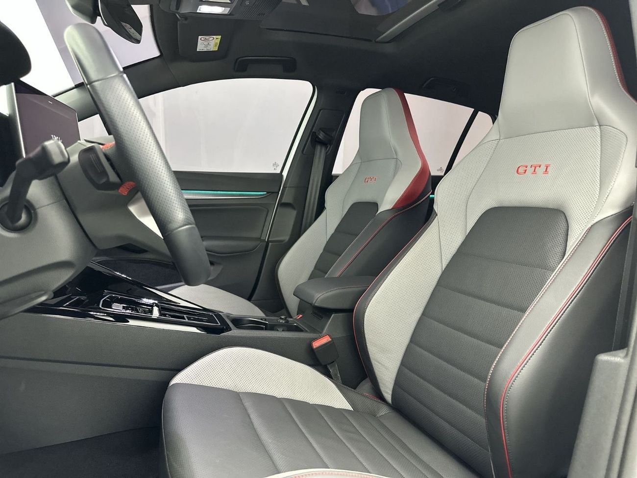 Volkswagen Golf GTI Golf GTI 2.0L | Leather Seats | Turbo Engine | Iconic GTI Styling | Connected Technology | GCC Speci