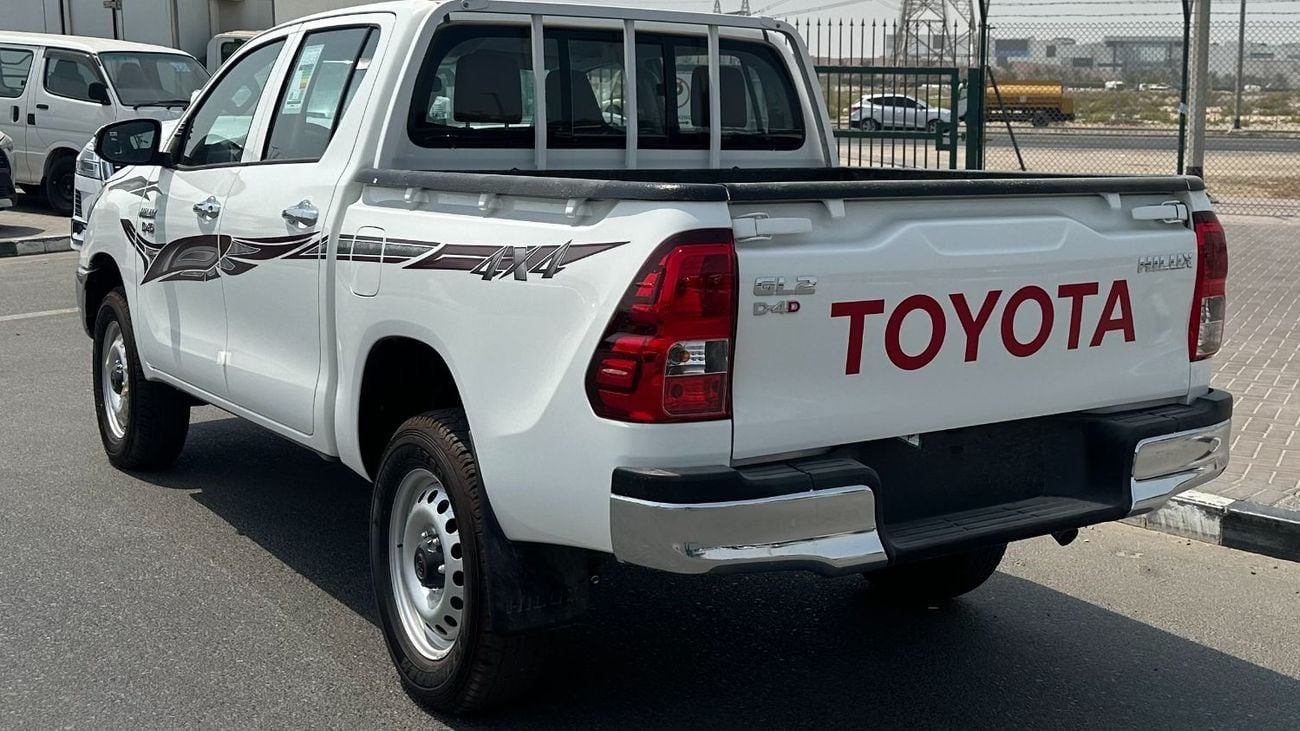 Toyota Hilux S GLX 2.4L 4WD M/T | Mid Linear (Chrome Edition)