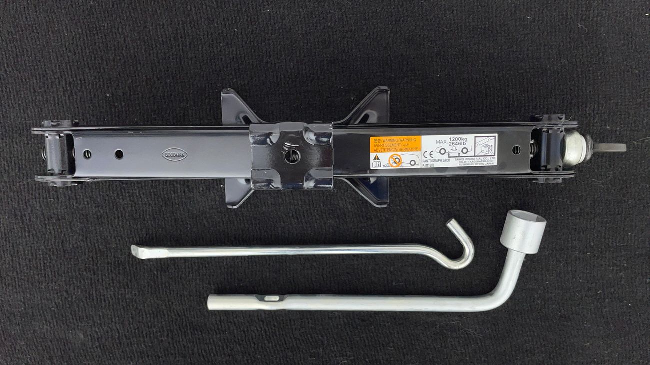 ميتسوبيشي آوتلاندر GLX BASIC 2.4 | بدون دفعة مقدمة | اختبار قيادة مجاني للمنزل