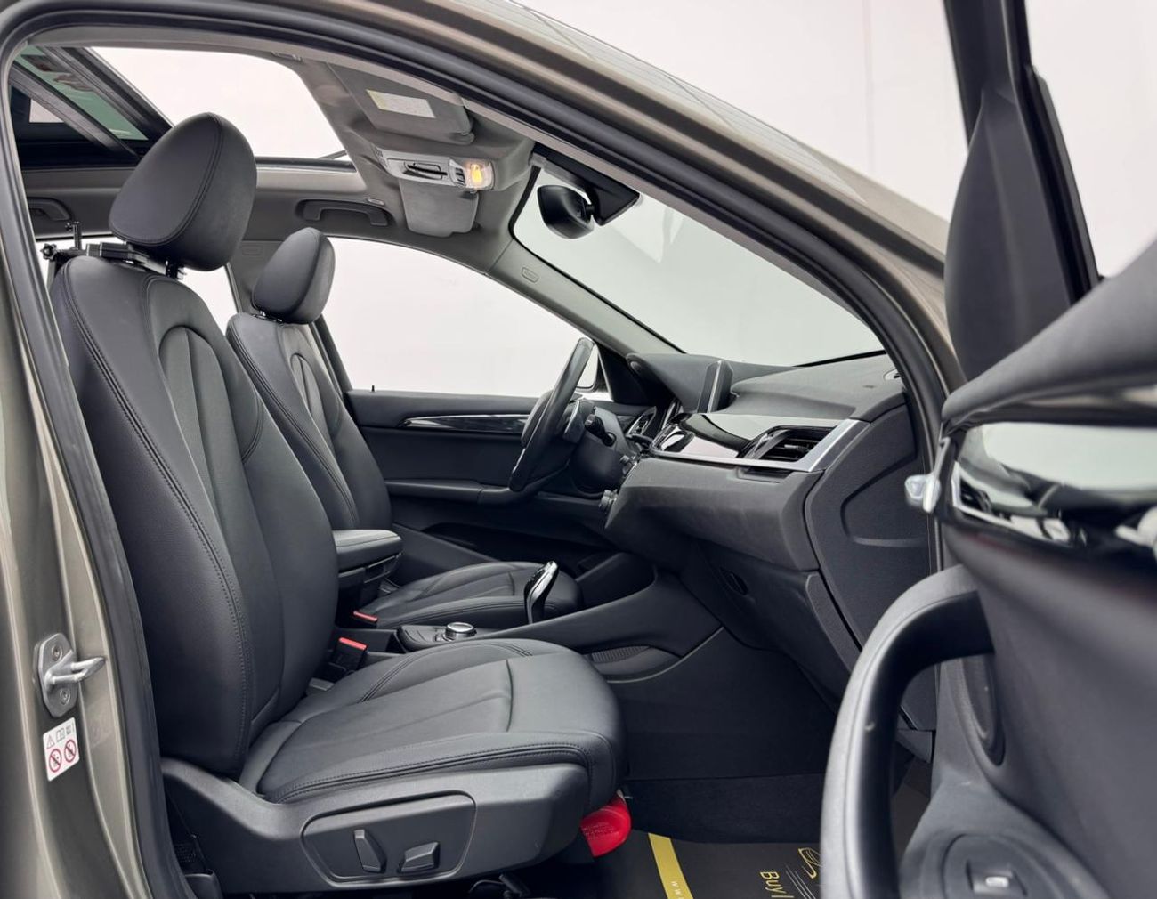 BMW X1 sDrive 20i 2.0L 2019 BMW X1 sDrive20i, Full Service History, 1 Year Warranty, GCC