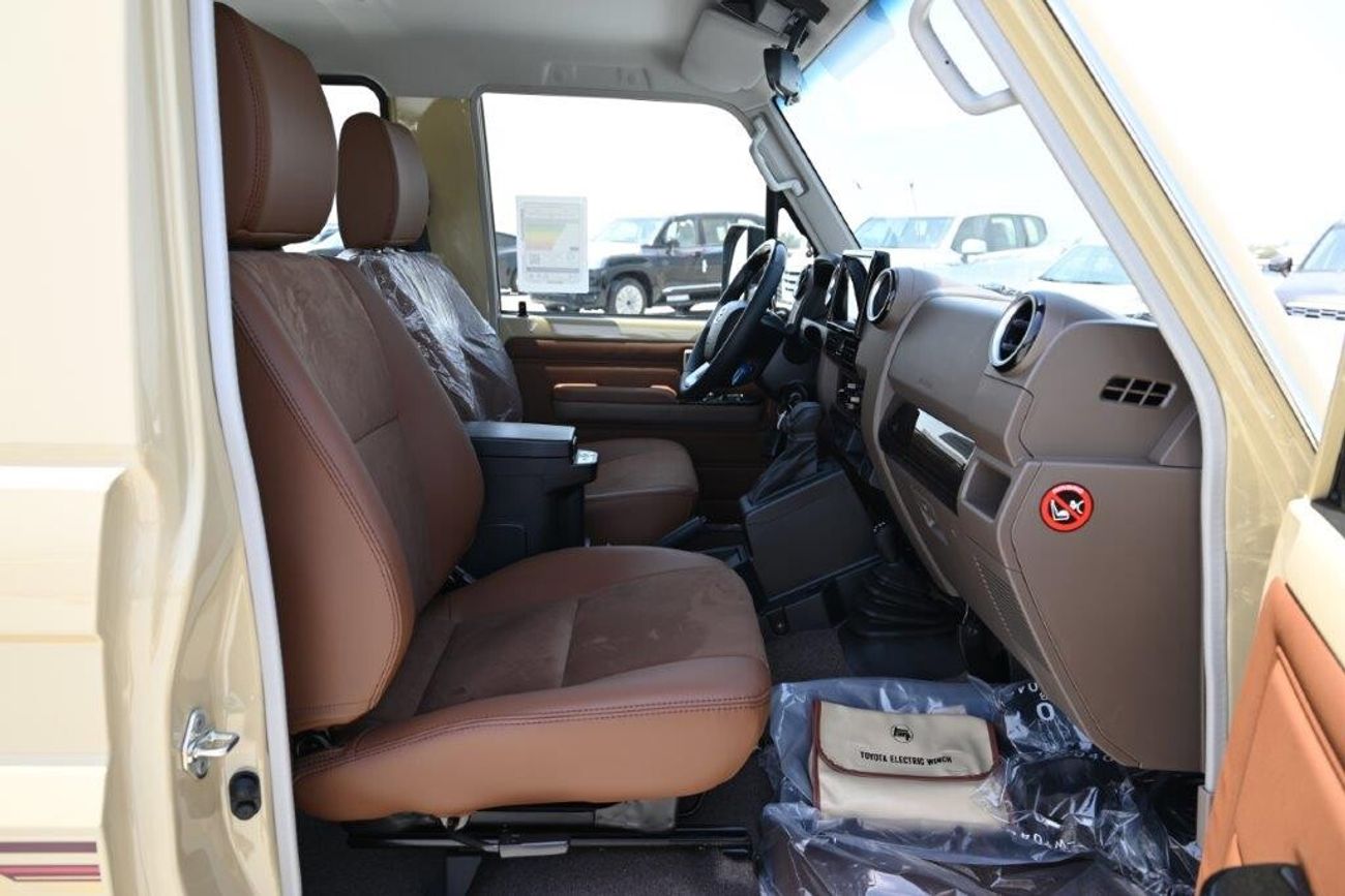 Toyota Land Cruiser 70 71 SWB LX-Z 4.0L Petrol 4WD AT