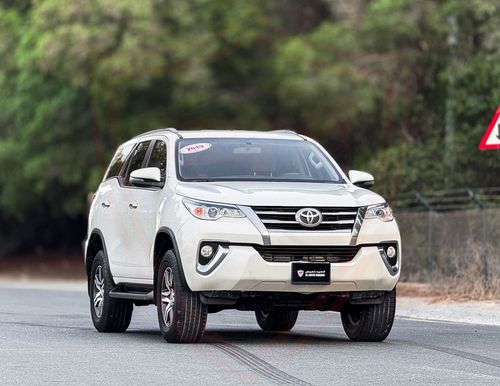 Toyota Fortuner GXR 4.0L (278 HP) Toyota Fortuner | V6 | 4.0 L | 2019 | GCC | Accident-Free |  In Excellent Conditio