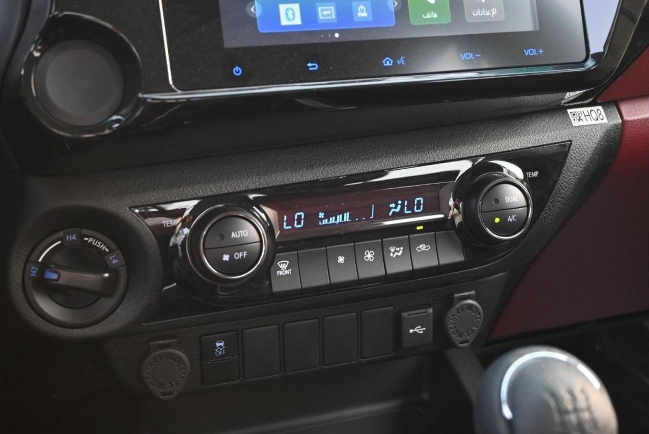 تويوتا هيلوكس Toyota Hilux SR5 GLSX 2.7L Petrol, Manual Transmission, 4WD, Model 2024, Color White